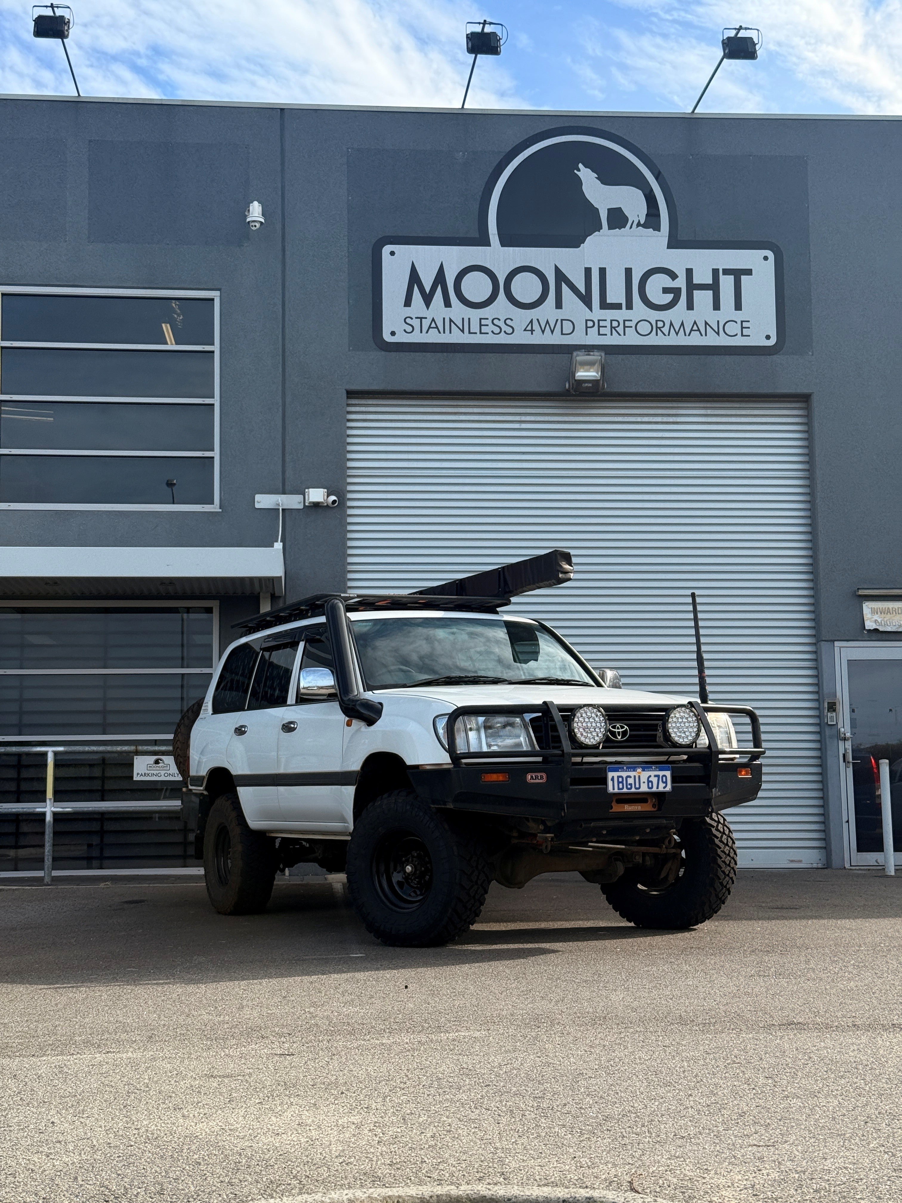 Toyota Landcruiser 100/105 Series 5" Mid Entry Rear Facing Stainless Steel Snorkel Kit