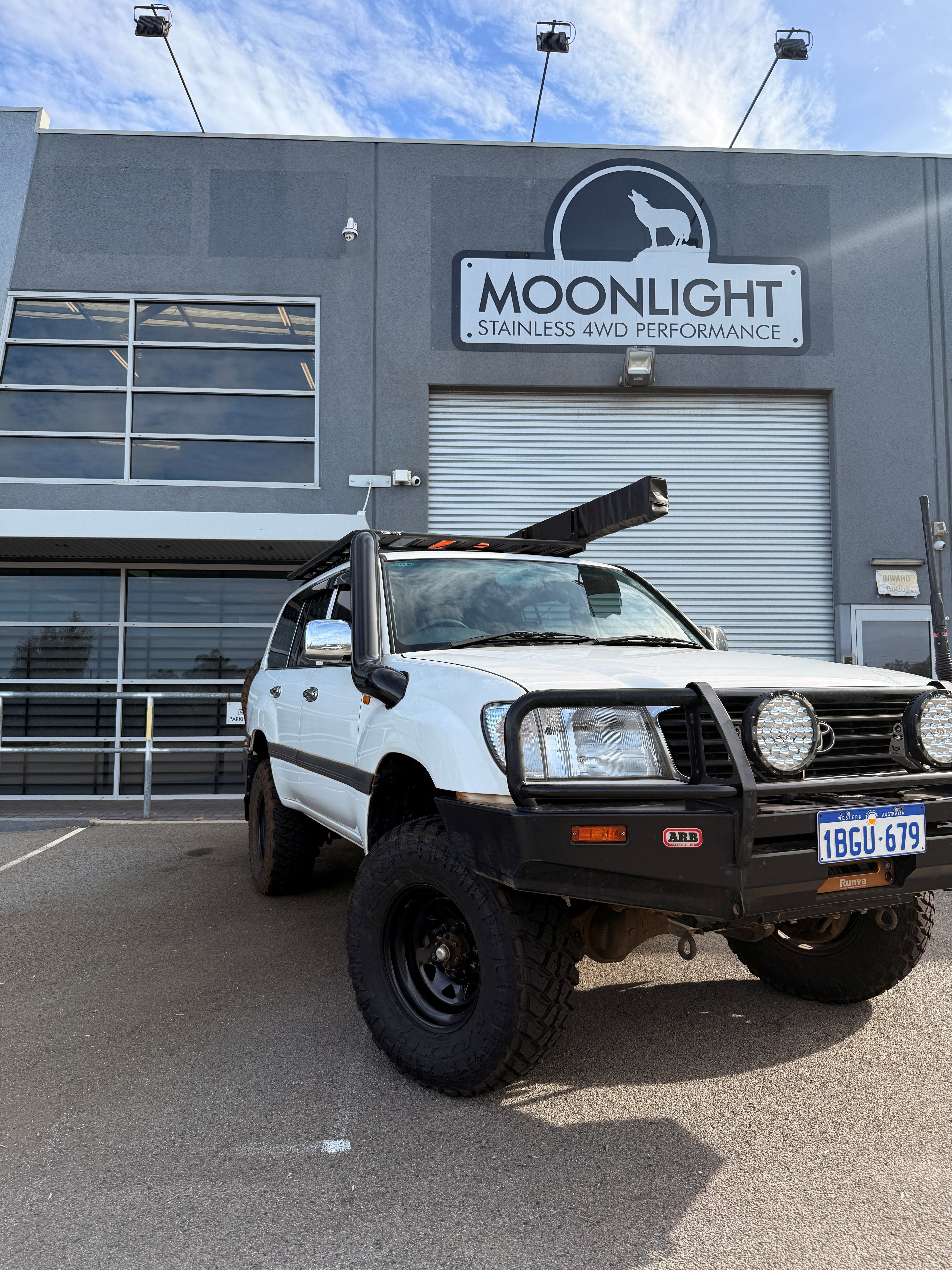 Toyota Landcruiser 100/105 Series 5" Mid Entry Rear Facing Stainless Steel Snorkel Kit