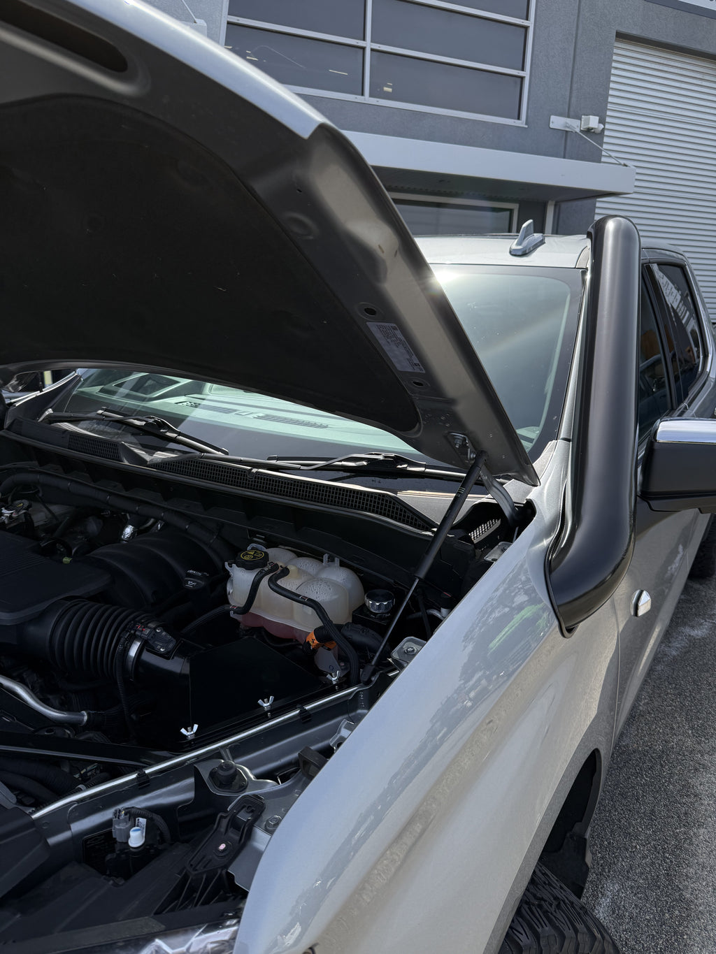 Chevrolet 5" Silverado 1500 Snorkel & Airbox Kit