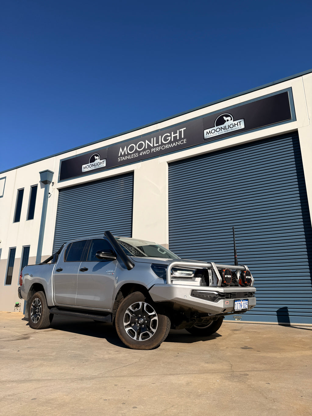 Toyota Hilux N80 2016-2025 4" Short Entry Stainless Steel Snorkel Kit