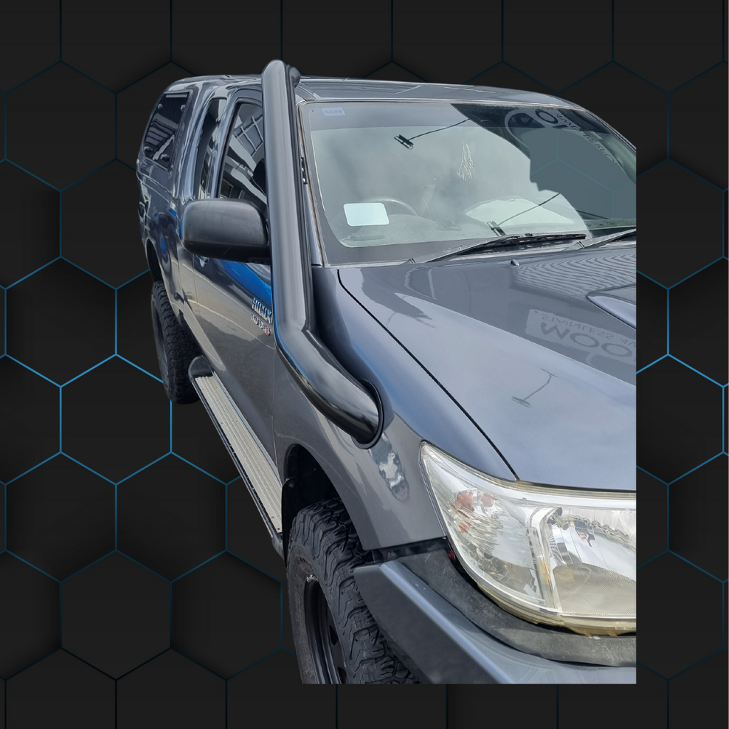 Toyota Hilux N70 4" Stainless Steel Snorkel - Mid Entry